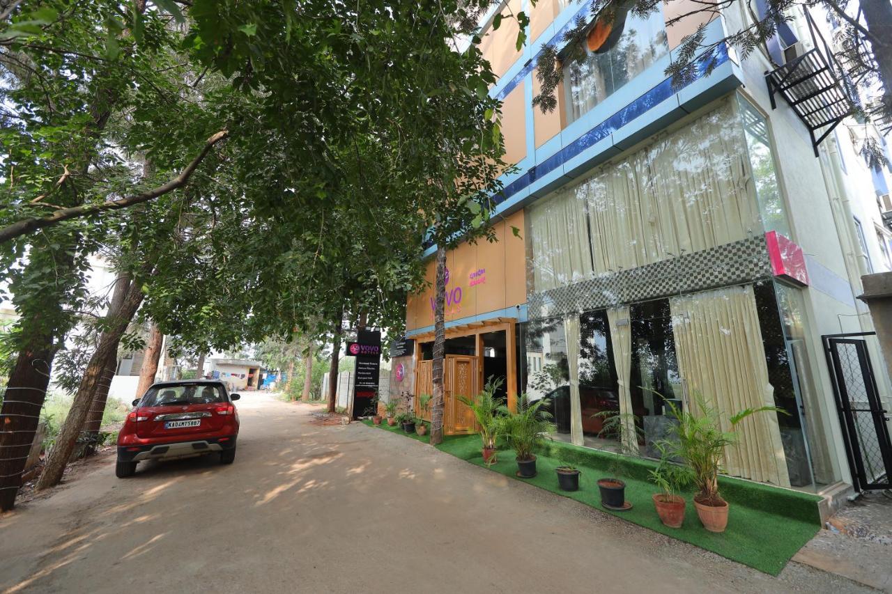 Vovo Hotels Yelahanka Экстерьер фото