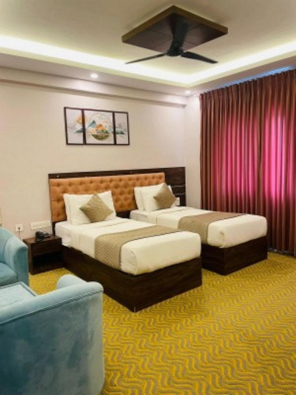 Vovo Hotels Yelahanka Экстерьер фото