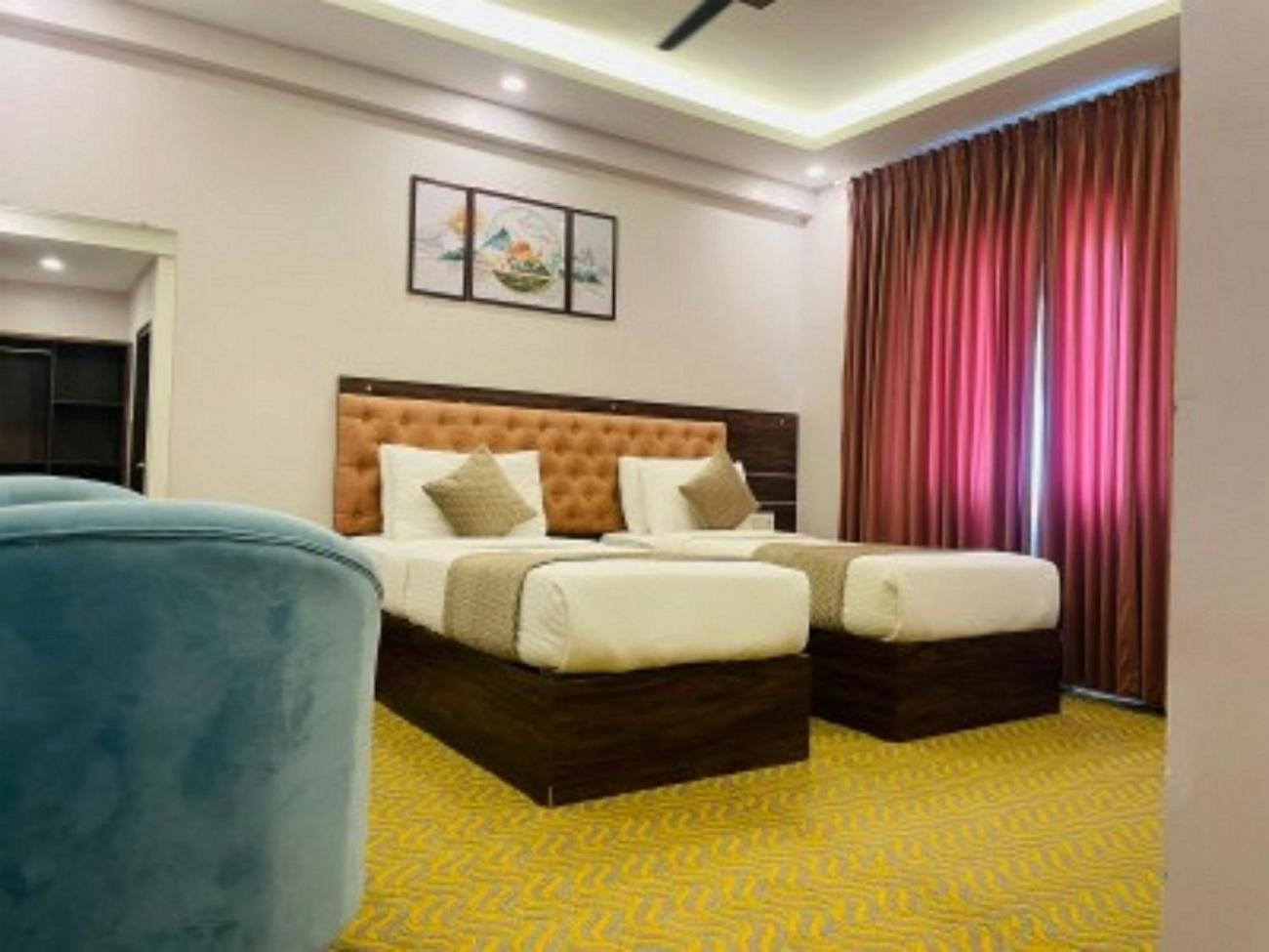 Vovo Hotels Yelahanka Экстерьер фото